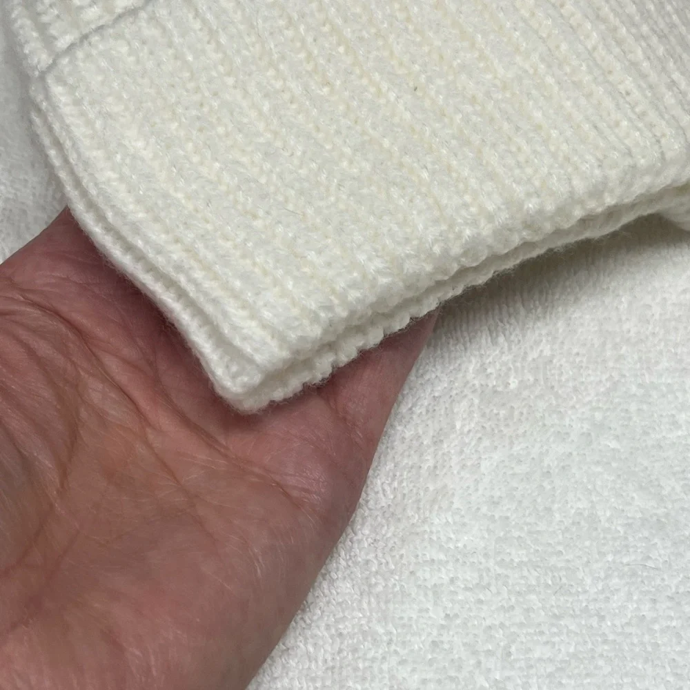 adidas Pom Beanie White NWOT - Picture 9 of 10